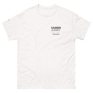 Weißes "Gassen & Reben" T-Shirt von Naturmacher mit schwarzem Aufdruck, inspiriert von der Bergstraße.