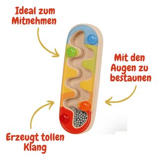 Goki Mini Regenstab aus Holz mit bunten Perlen in welligem Kanal. Ideal zum Mitnehmen. Erzeugt beruhigenden Klang.