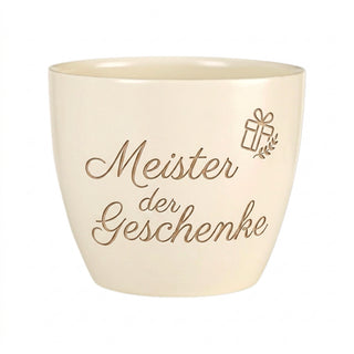 Personalisierter Blumentopf — Geschenk für Concierge Dankeschön — Detailansicht der Lasergravur