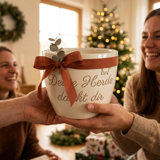 Personalisierter Blumentopf mit Gravur — Geschenk für Hirten & Pfarrer — als persoenliche Geschenk-Uebergabe