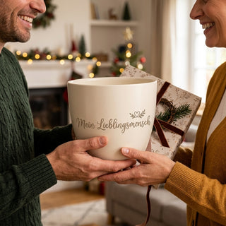 Personalisierter Blumentopf „Mein Lieblingsmensch“ — Geschenk für WG Partner — als persoenliche Geschenk-Uebergabe