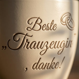 Personalisierter Blumentopf — Geschenk Brautjungfer Hochzeit Trauzeugin — Detailaufnahme