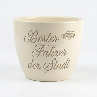 Personalisierter Blumentopf mit Gravur — Geschenk Taxifahrer Dankeschön — Detailansicht der Lasergravur