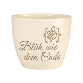 Personalisierter Blumentopf — Geschenk Webentwickler „Blüh wie dein Code“ — Detailansicht der Lasergravur