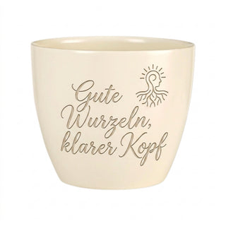 Personalisierter Blumentopf mit Gravur — Geschenk für Prüflinge zur Klausur — Detailansicht der Lasergravur