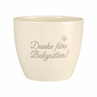 Personalisierter Blumentopf mit Gravur — Babysitter Geschenk zum Dankeschön — Detailansicht der Lasergravur