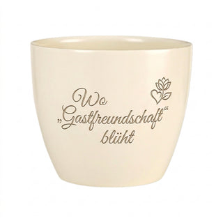 Personalisierter Blumentopf — Geschenk Gastronomin Eröffnung Jubiläum — Detailansicht der Lasergravur