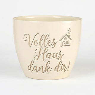 Personalisierter Blumentopf mit Gravur — Geschenk Hotelkauffrau Abschied — Detailansicht der Lasergravur
