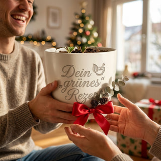 Personalisierter Blumentopf — Geschenk für PTA zur bestandenen Prüfung — als persoenliche Geschenk-Uebergabe
