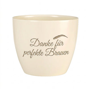Persönliches Geschenk für Browartistinnen – Gravur: Danke für perfekte Brauen — Detailansicht der Lasergravur