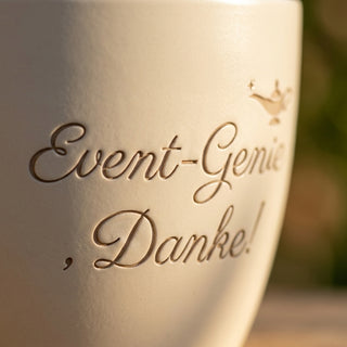 Personalisierter Blumentopf mit Gravur — Danke Geschenk Event Manager — Detailaufnahme