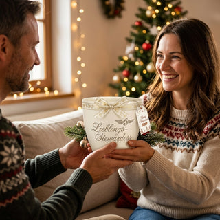 Personalisierter Blumentopf mit Gravur — Geschenk für Flugbegleiterin Abschied — als persoenliche Geschenk-Uebergabe