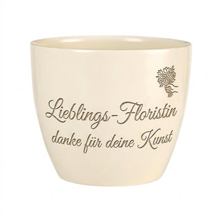 Personalisierter Blumentopf mit Gravur — Geschenk Floristin Dankeschön — Detailansicht der Lasergravur
