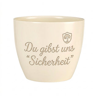 Personalisierter Blumentopf mit Gravur — Geschenk Wachmann Sicherheitsdienst — Detailansicht der Lasergravur