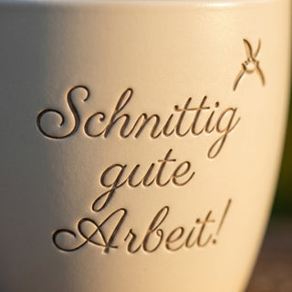 Personalisierter Blumentopf mit Gravur — Geschenk für Barbier & Friseur — Detailaufnahme