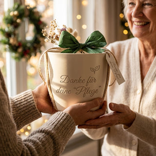 Personalisierter Blumentopf mit Gravur — Danke Geschenk für Dialyseschwester — als persoenliche Geschenk-Uebergabe