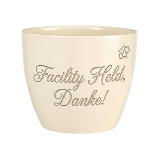 Personalisierter Blumentopf — Geschenk Facility Manager Abschied Dankeschön — Detailansicht der Lasergravur