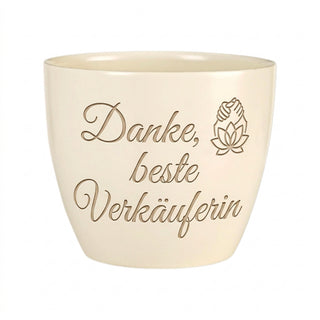 Personalisierter Blumentopf mit Gravur — Danke Geschenk für Verkäuferin — Detailansicht der Lasergravur
