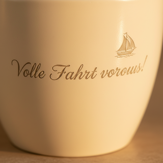 Personalisierter Blumentopf — Geschenk für Autofans & Führerschein — nahaufnahme