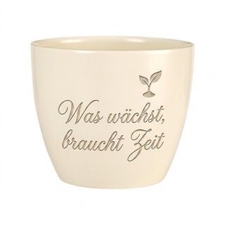 Personalisierter Blumentopf mit Gravur — Geschenk für Psychologen zur Praxiseröffnung — Detailansicht der Lasergravur