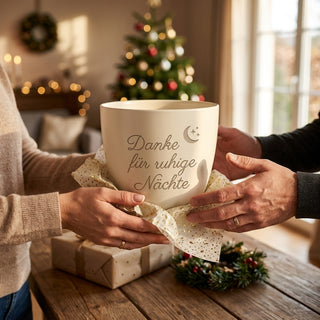 Personalisierter Blumentopf — Geschenk Schlafberaterin Dankeschön — als persoenliche Geschenk-Uebergabe