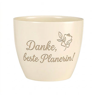 Persönliches Geschenk für Hochzeitsplanerinnen – Blumentopf mit Gravur — Detailansicht der Lasergravur