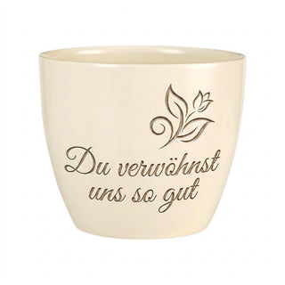 Personalisierter Blumentopf mit Gravur — Geschenk für Servicekraft zum Dank — Detailansicht der Lasergravur