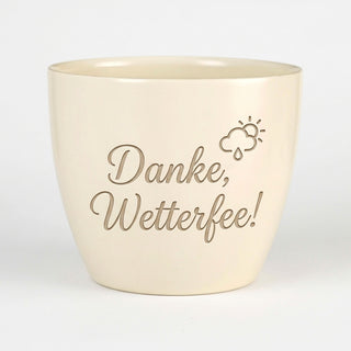 Personalisierter Blumentopf „Danke, Wetterfee!" — Geschenk Wetterfee Abschied — Detailansicht der Lasergravur
