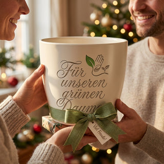 Personalisierter Blumentopf mit Gravur — Geschenk für Gartenfreunde — als persoenliche Geschenk-Uebergabe