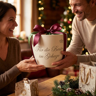 Personalisierter Blumentopf mit Gravur — Geschenk Zoowärterin Abschied — als persoenliche Geschenk-Uebergabe
