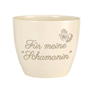 Personalisierter Blumentopf mit Gravur — Geschenk für Schamanin & Heilerin — Detailansicht der Lasergravur