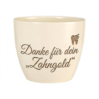 Personalisierter Blumentopf mit Gravur — Danke-Geschenk Zahntechniker — Detailansicht der Lasergravur