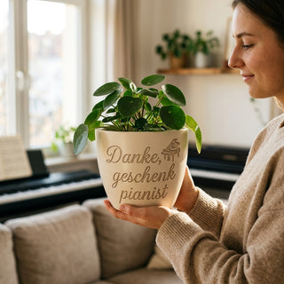 Einzigartiges Geschenk für Pianisten mit persönlicher Gravur – Danke! — im Wohnambiente