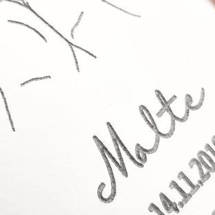 Geschenk zur Geburt Baby -  Blumentopf graviert mit Geburtsdaten