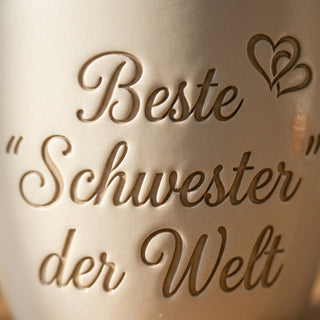 Personalisierter Blumentopf „Beste Schwester der Welt“ — Geschenk für Schwester — Detailaufnahme