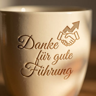 Personalisierter Blumentopf Danke Führung — Abschiedsgeschenk Abteilungsleiter — nahaufnahme