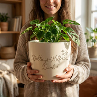 Persönlicher Blumentopf für die Arzthelferin – Gravur: Lieblings-Helferin, Danke! — lifestyle
