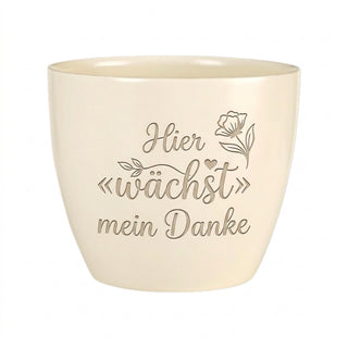 Personalisierter Blumentopf mit Gravur — Danke Geschenk Vermögensberater/in — Detailansicht der Lasergravur