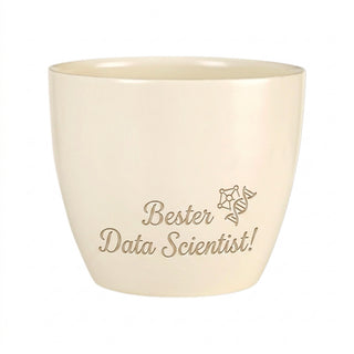 Personalisierter Blumentopf mit Gravur — Geschenk Data Scientist Beförderung — Detailansicht der Lasergravur