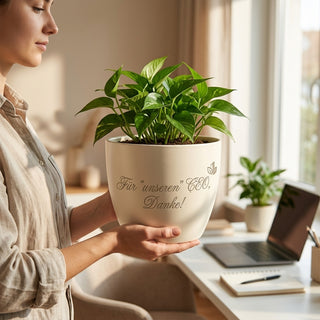 Personalisierter Blumentopf — Geschenk CEO Dankeschön Geschäftsführer — im Wohnambiente