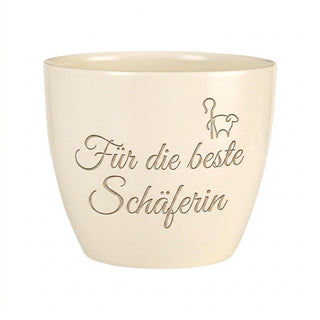Personalisierter Blumentopf mit Gravur — Geschenk Schäferin zum Geburtstag — Detailansicht der Lasergravur