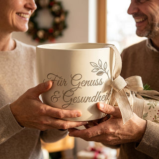 Personalisierter Blumentopf mit Gravur — Geschenk für Ernährungsberaterin — als persoenliche Geschenk-Uebergabe