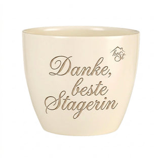 Personalisierter Blumentopf mit Gravur — Geschenk Home Stagerin Danke — Detailansicht der Lasergravur
