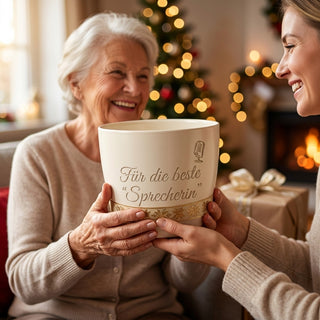 Personalisierter Blumentopf mit Gravur — Geschenk Sprecherin Abschied — als persoenliche Geschenk-Uebergabe