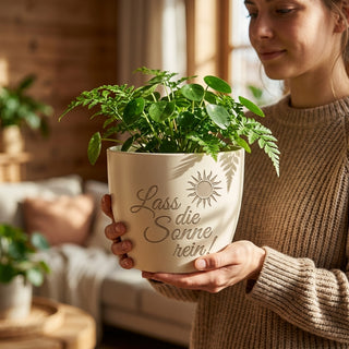 Persönliches Geschenk für Dachdeckerinnen – Blumentopf mit Gravur! — im Wohnambiente