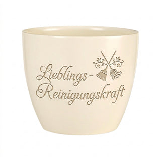 Personalisierter Blumentopf mit Gravur — Geschenk Reinigungskraft Abschied — Detailansicht der Lasergravur