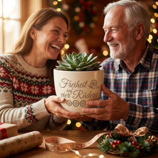 Personalisierter Blumentopf mit Gravur — Geschenk Camperin Wohnmobil — als persoenliche Geschenk-Uebergabe