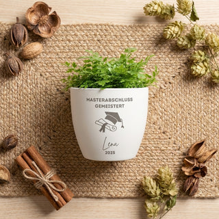 Abschlussgeschenk - Blumentopf graviert - Master gemeistert
