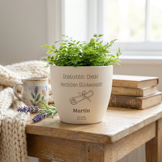 Abschlussgeschenk - Blumentopf graviert - Doktortitel: Check