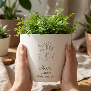 Geschenk zur Geburt Baby -  Blumentopf graviert mit Geburtsdaten